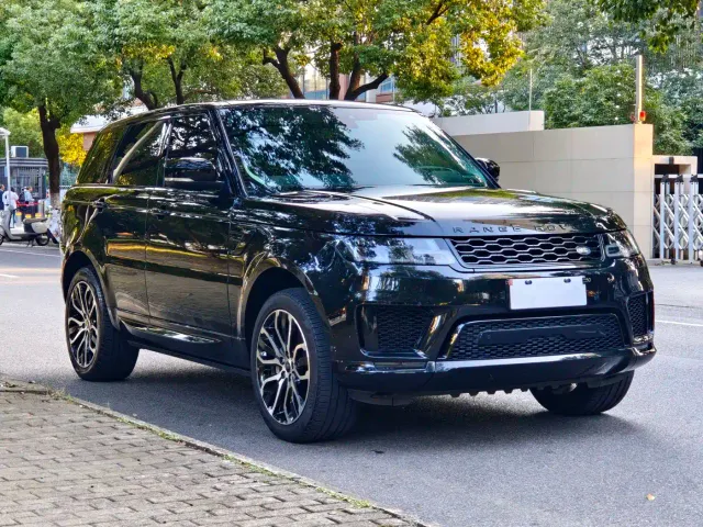 Land Rover Range Rover Sport — Фото автомобиля 3