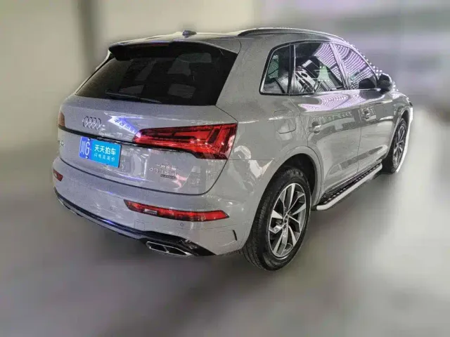 Audi Q5L — Фото автомобиля 2