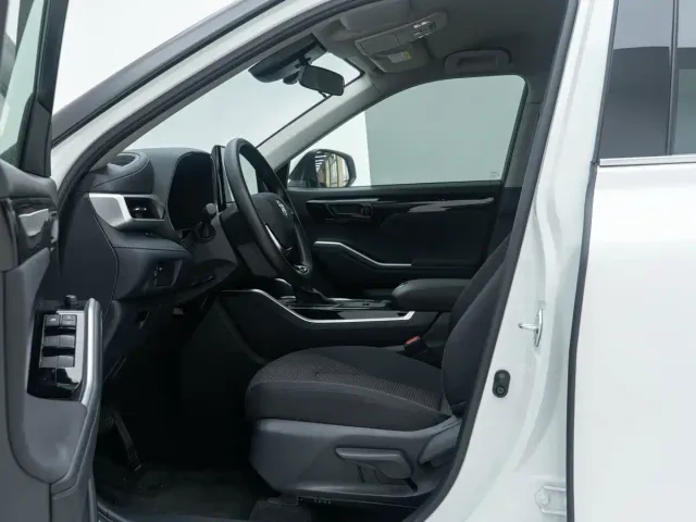 Toyota Highlander — Фото автомобиля 6