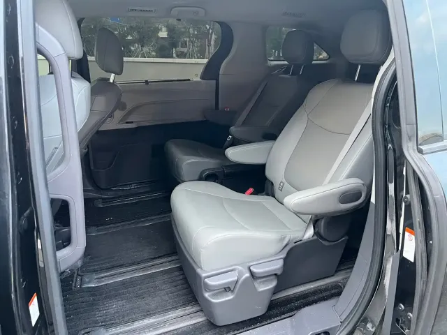 Toyota Granvia — Фото автомобиля 6