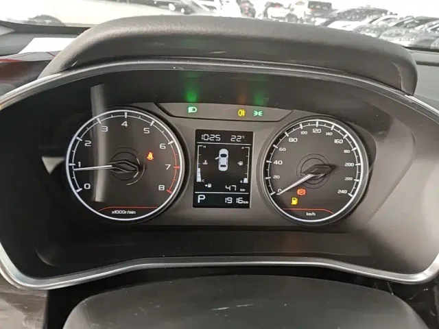 Geely Binyue — Фото автомобиля 11