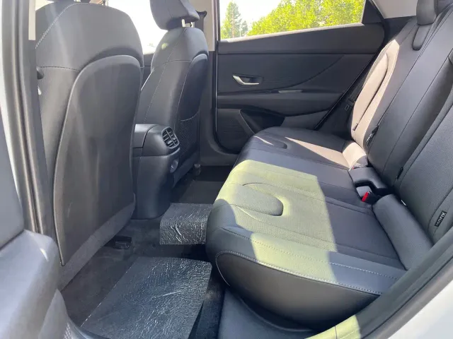 Hyundai Elantra — Фото автомобиля 10