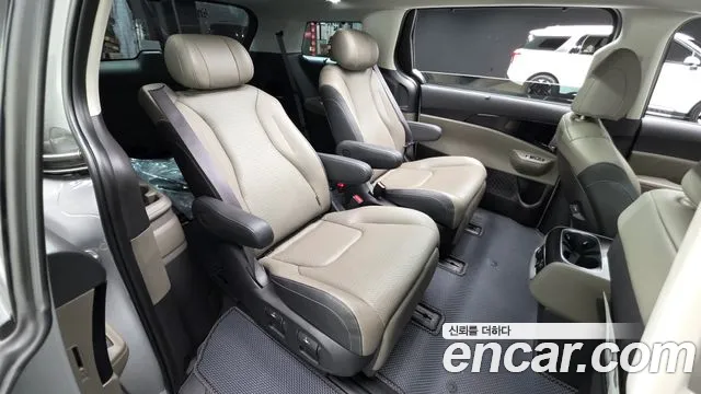 Kia Carnival 4th Gen — Фото автомобиля 16
