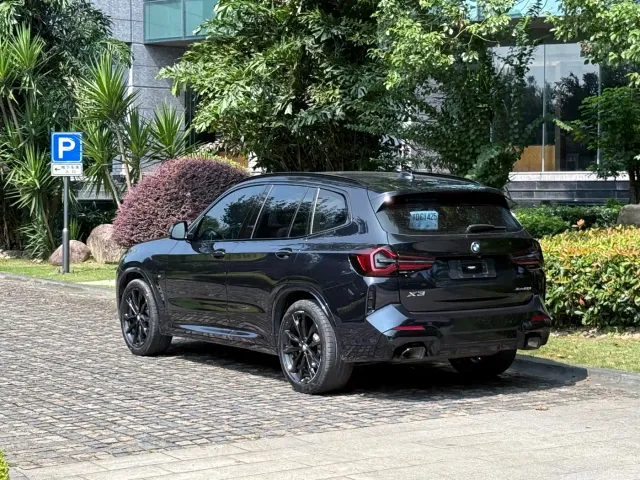 BMW X3 — Фото автомобиля 4