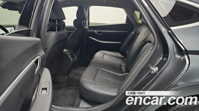 Hyundai Sonata — Фото автомобиля 18