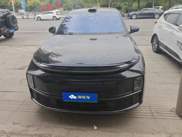 Li Auto L7 — Фото автомобиля 2