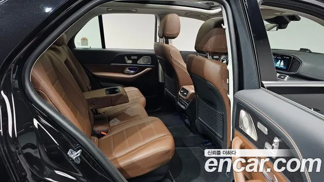 Mercedes-Benz GLE-Class — Фото автомобиля 8