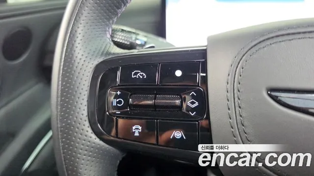 Genesis GV80 — Фото автомобиля 15