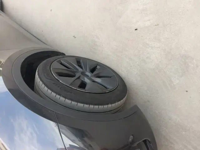 Tesla Model Y — Фото автомобиля 22
