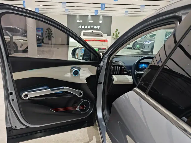 BYD Yuan PLUS — Фото автомобиля 4
