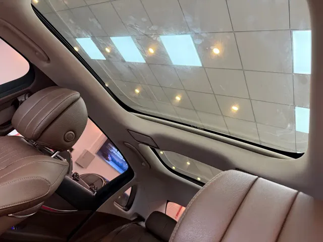 Mercedes-Benz E-Class — Фото автомобиля 7