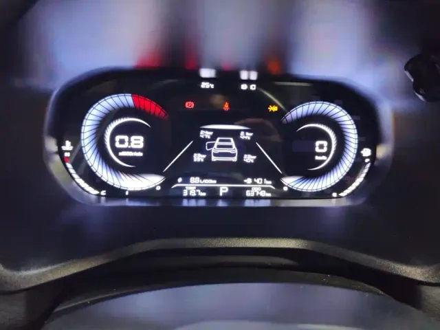 Geely Emgrand — Фото автомобиля 14