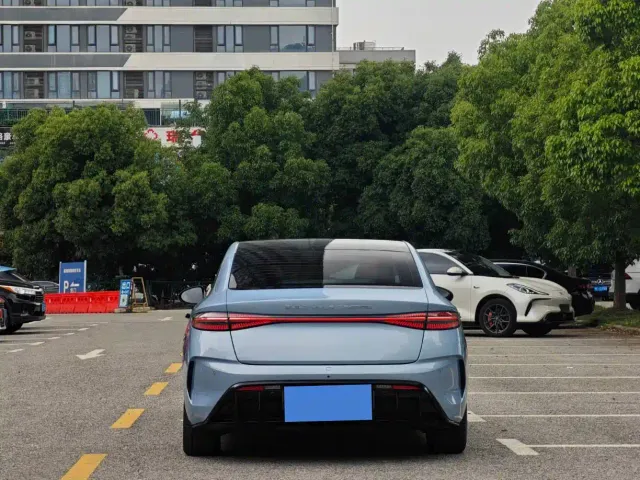BYD Seal — Фото автомобиля 8