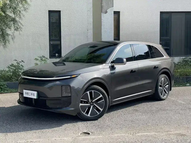 Фотография автомобиля — Li Auto L6