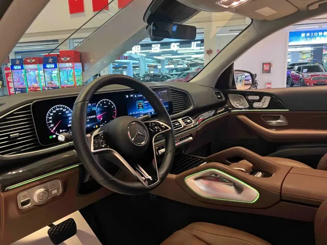 Mercedes-Benz GLE-Class — Фото автомобиля 18