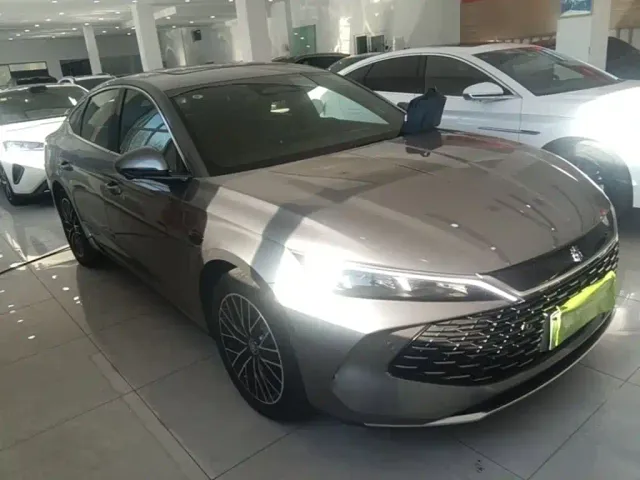 BYD Qin L — Фото автомобиля 3