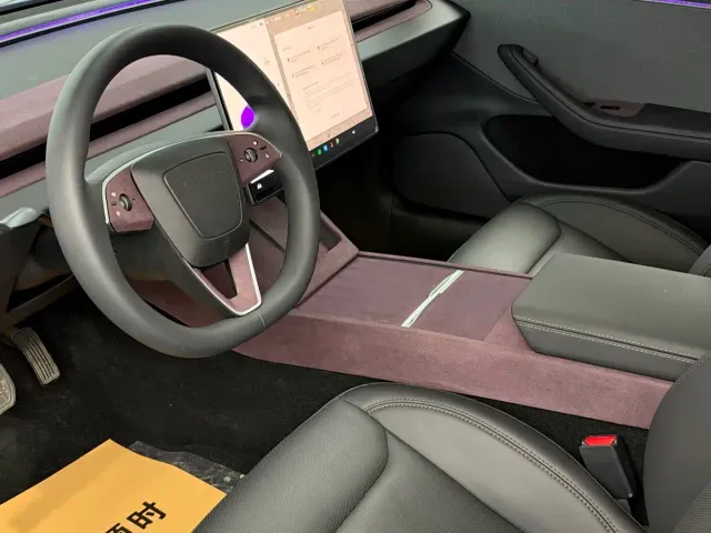 Tesla Model 3 — Фото автомобиля 5