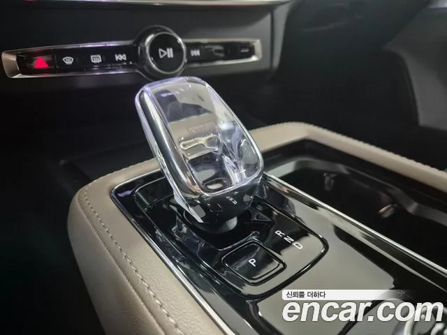 Volvo S90 — Фото автомобиля 7