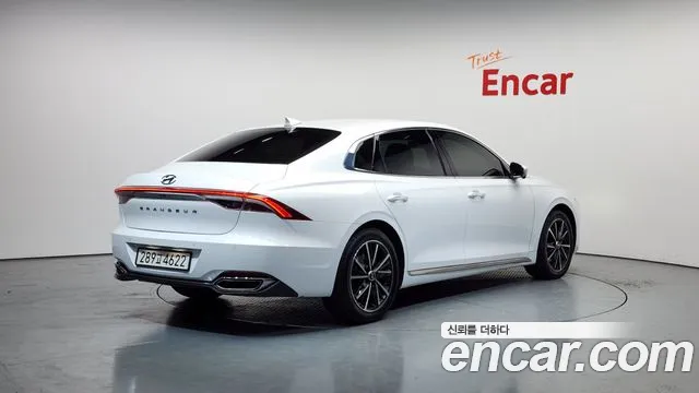 Hyundai Grandeur Новый Grandeur IG — Фото автомобиля 2