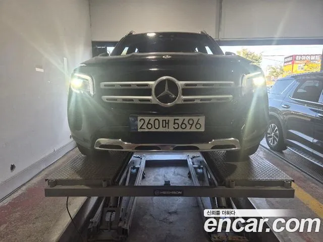 Фотография автомобиля — Mercedes-Benz GLB-Class X247