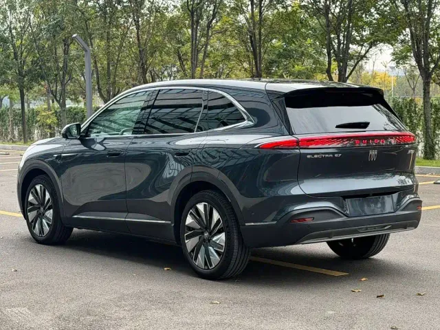 Buick Zhijing E7 — Фото автомобиля 6