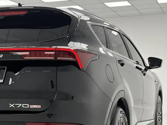 Jetour X70 Plus — Фото автомобиля 8