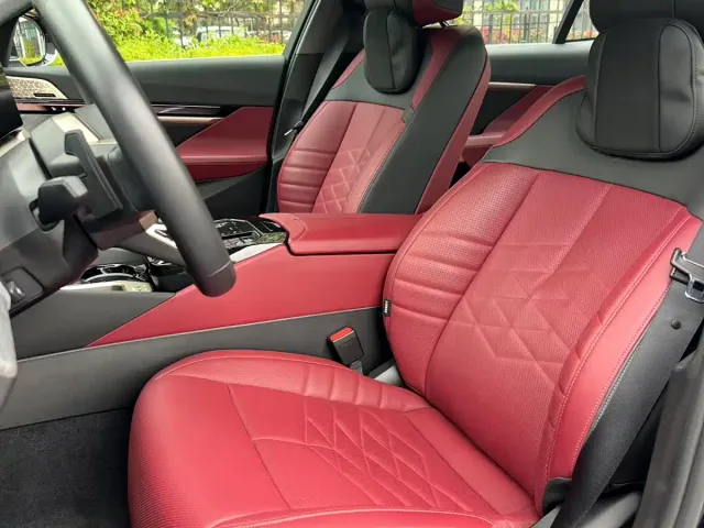 BMW 5 Series — Фото автомобиля 8