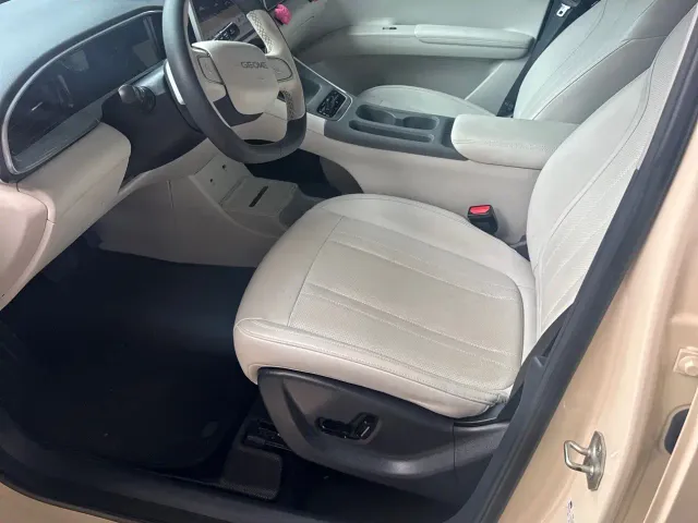 Geely Starry Wish — Фото автомобиля 9