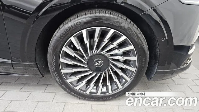 Hyundai Grandeur GN7 — Фото автомобиля 6