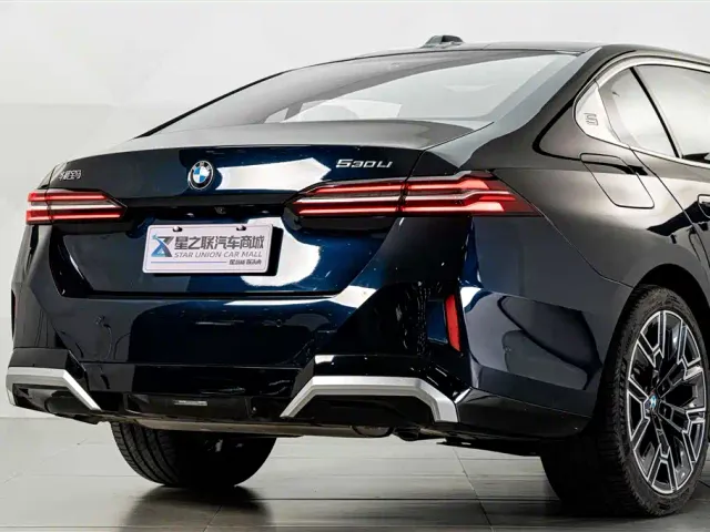 BMW 5 Series — Фото автомобиля 7