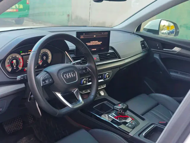 Audi Q5L — Фото автомобиля 11