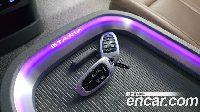 Hyundai Staria Staria 4WD Lounge 9 мест — Фото автомобиля 27