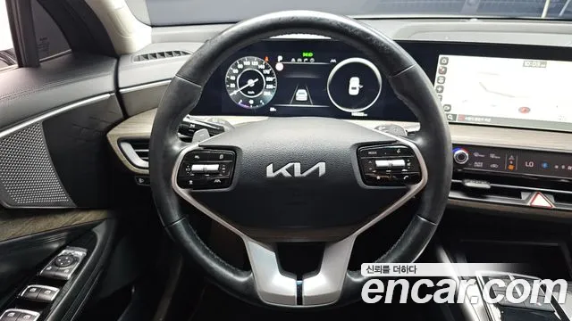 Kia K8 — Фото автомобиля 9