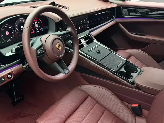 Porsche Panamera — Фото автомобиля 10