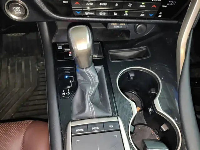Lexus RX — Фото автомобиля 13