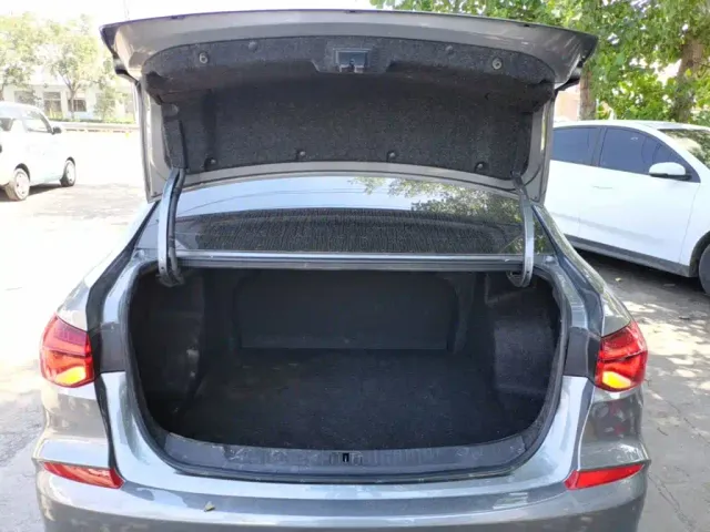 Chevrolet Monza — Фото автомобиля 18
