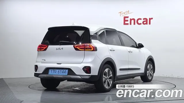 Kia Niro Niro Plus Earth — Фото автомобиля 2
