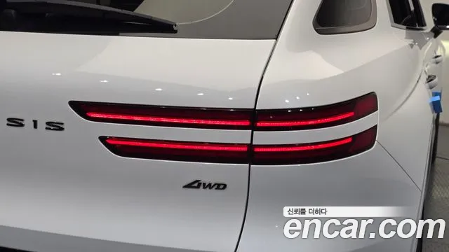Genesis GV70 — Фото автомобиля 8