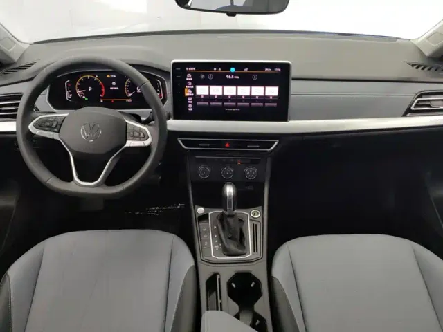 Volkswagen Lavida — Фото автомобиля 12
