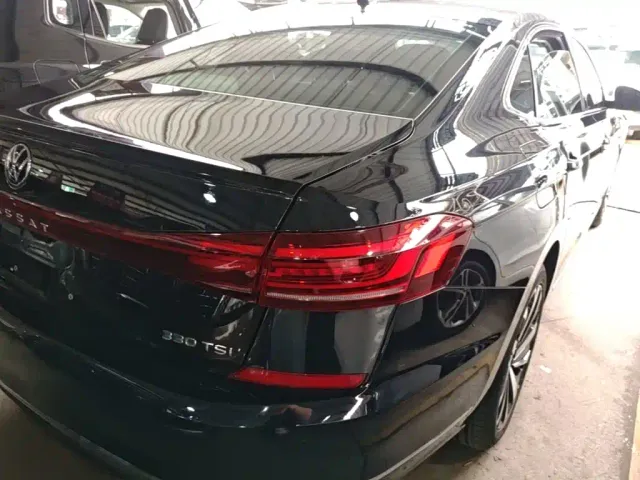 Volkswagen Passat — Фото автомобиля 7