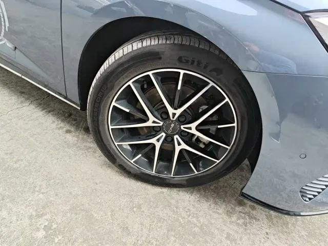 BYD Seal — Фото автомобиля 25
