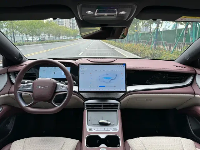 BYD Seal 07 DM-i — Фото автомобиля 15