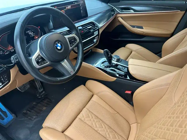 BMW 5 Series — Фото автомобиля 8