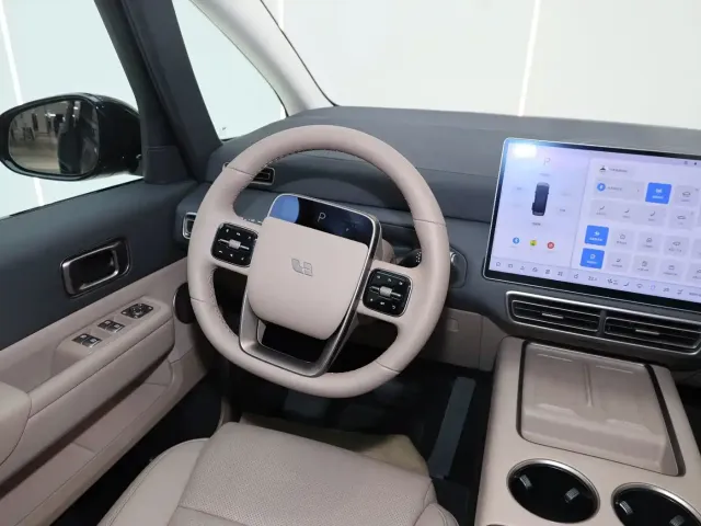 Li Auto MEGA — Фото автомобиля 10