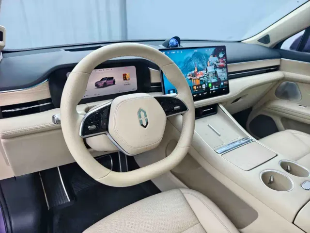 Aito M5 — Фото автомобиля 8