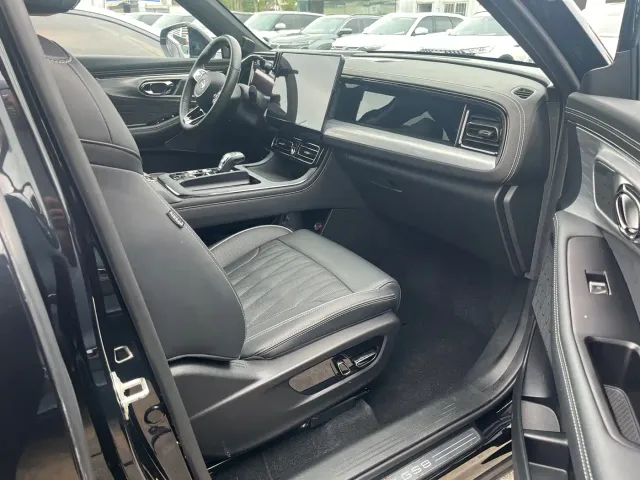 GAC Trumpchi GS8 — Фото автомобиля 14