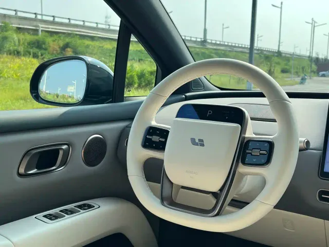 Li Auto i6 — Фото автомобиля 6