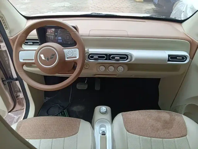 Wuling Hongguang Mini EV — Фото автомобиля 9