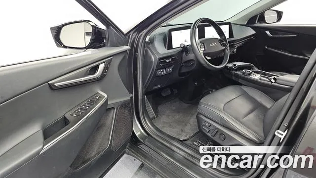 Kia EV6 — Фото автомобиля 10