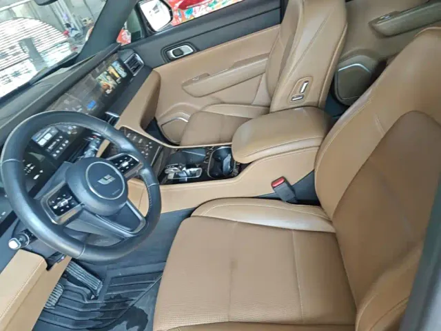 Li Auto ONE — Фото автомобиля 14